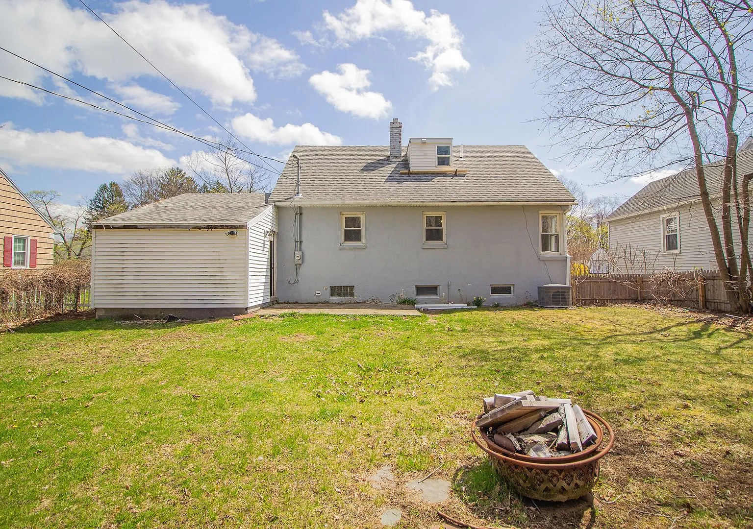 3 Bd 2ba 1152 Sf - North Colonie Schools — Photo 3