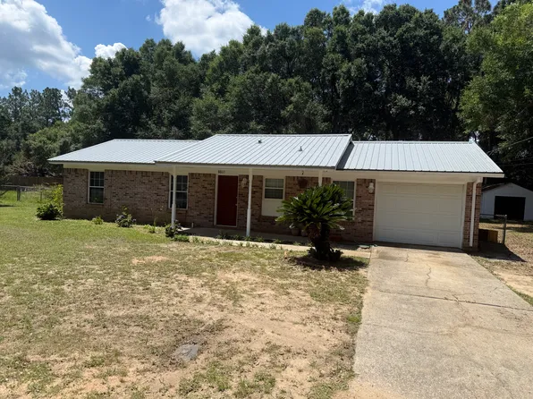 5555 Crestwood Dr, Milton, FL 32583