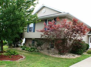 603 E 12th Ave, Coal Valley, IL