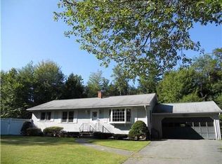 175 Kerns Hill Rd, Manchester, ME 04351