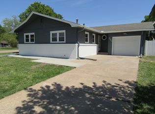 2605 Robin Rd, Salina, KS 67401