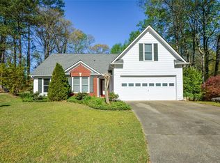3060 Camelot Woods Dr, Lawrenceville, GA
