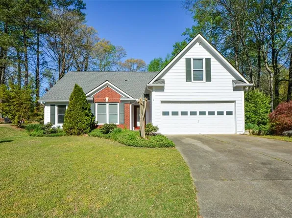 3060 Camelot Woods Dr, Lawrenceville, GA 30044