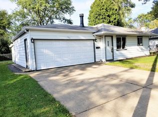 157 Birch St, Carpentersville, IL 60110