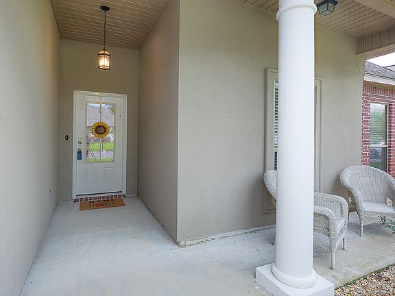 2nd image of 41175 Lakeway Cove Ave