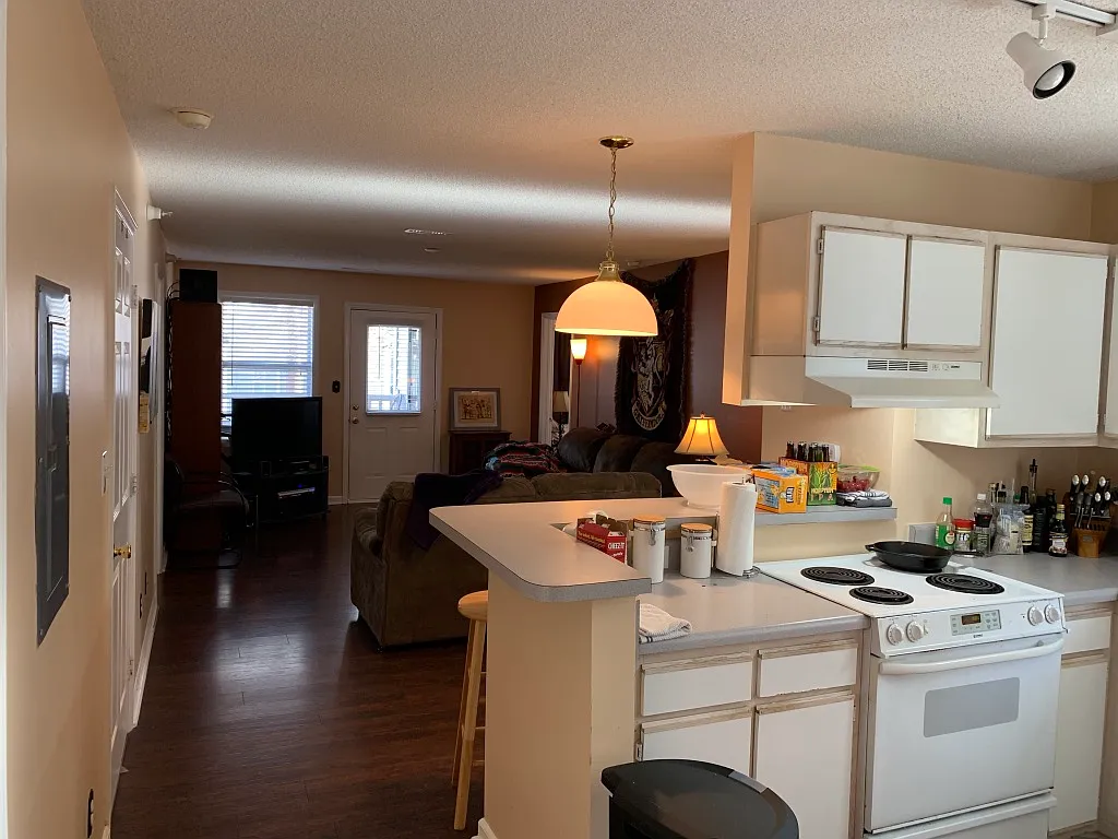4 bed, 1287 sqft, $750 — Photo 1