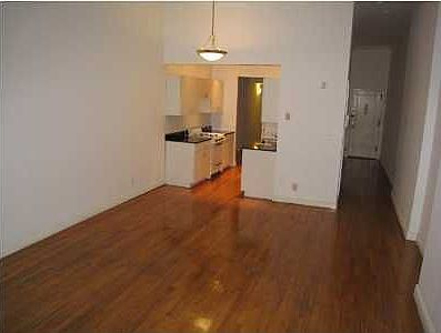 4th image of 228 W 82nd St APT 1