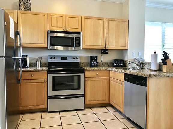 4th image of 7048 Harbor Village Dr