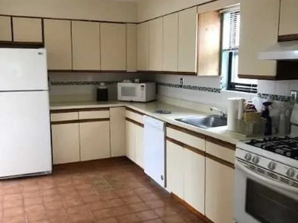 1517 39th Street image 6 of 11