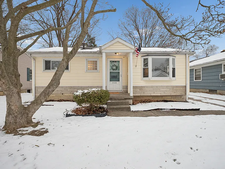 4438 Packard Rd — Photo 1