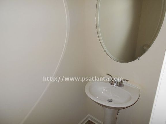 4th image of 3319 Twin Peaks Dr