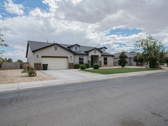 2nd image of 409 Pima Dr