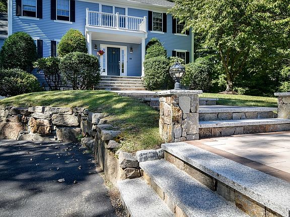 2nd image of 18 Pilgrim Rd