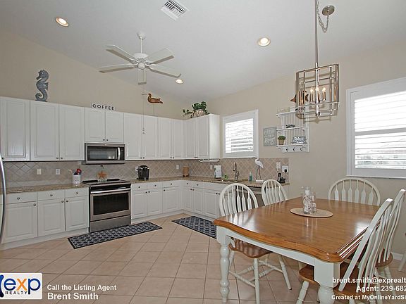 3rd image of 6845 Huntington Lakes Cir APT 201