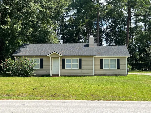 809 Robin Hood Trl, Statesboro, GA 30458