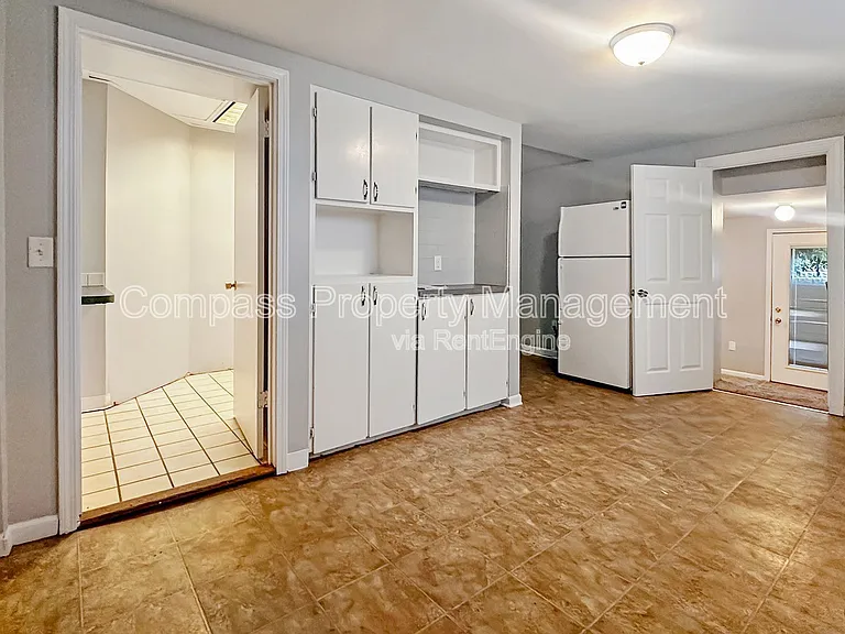 951 Bridge St NW #1 — Photo 5
