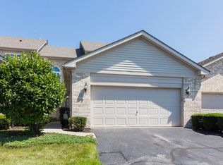 111 Iliad Dr, Tinley Park, IL 60477