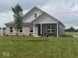 7808 Magnolia St, New Palestine, IN 46163