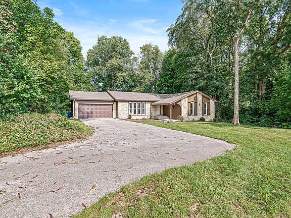 3rd image of 5362 Shorewood Dr
