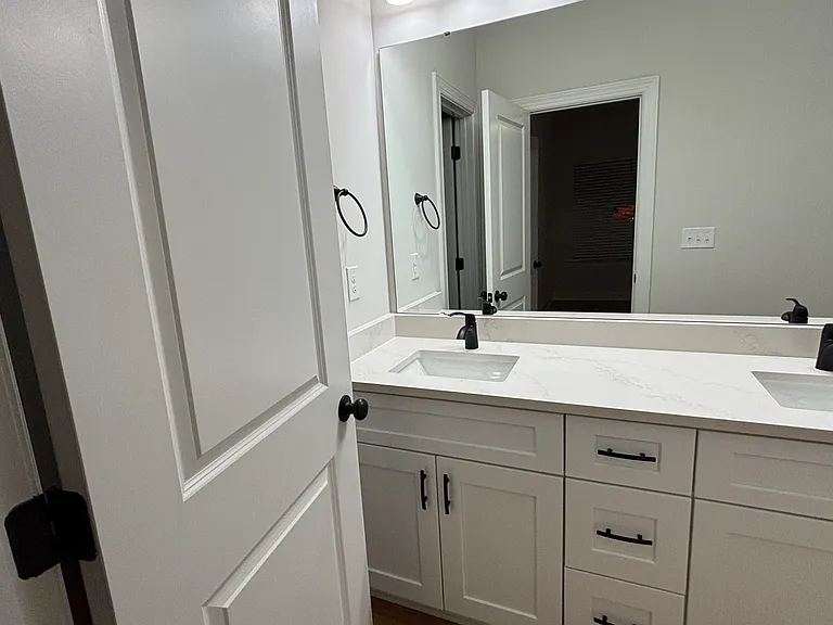 4817 Victoria Ave — Photo 26