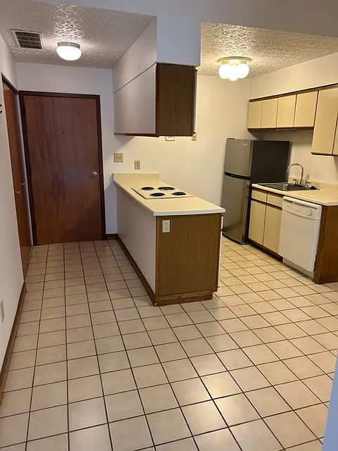 Studio, $1,150 — Photo 2