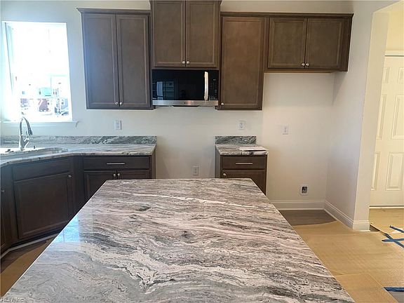 4th image of 1013 Robinson Rd #7A