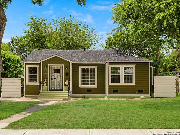 2nd image of 406 BEXAR DR