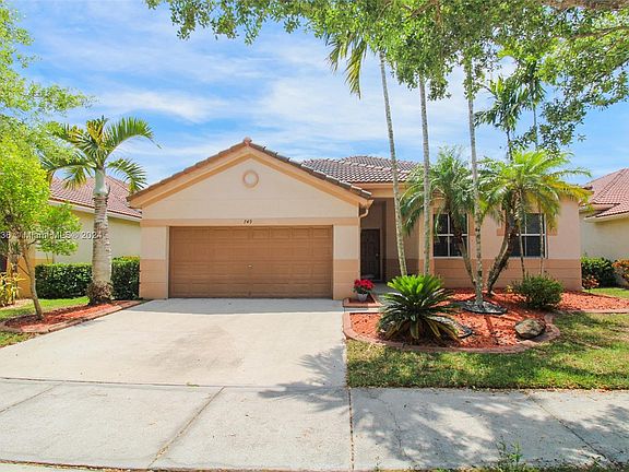 2nd image of 749 Tulip Cir