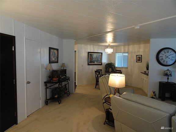 4th image of 1420 Alonda Ln NE