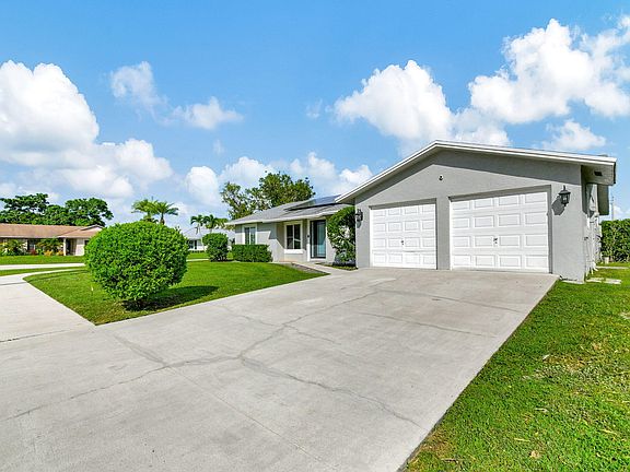 2nd image of 129 Barcelona Drive