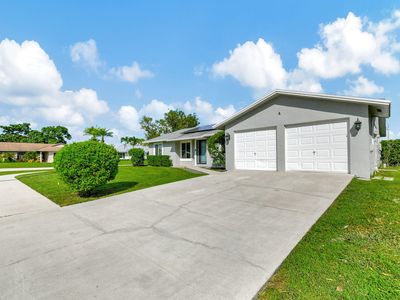 129 Barcelona Drive, Royal Palm Beach, FL, 33411