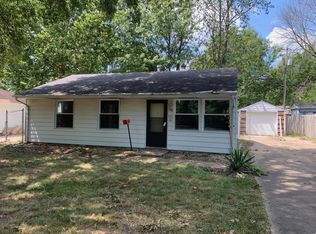 1703 Joanne Ln, Champaign, IL