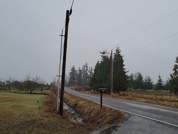 5th image of 3644 Brown Rd