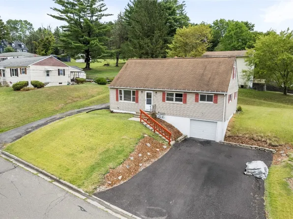 232 Boswell Hill Rd, Endicott, NY 13760