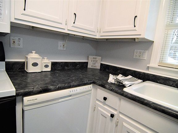 2nd image of 10607 Charlene Dr