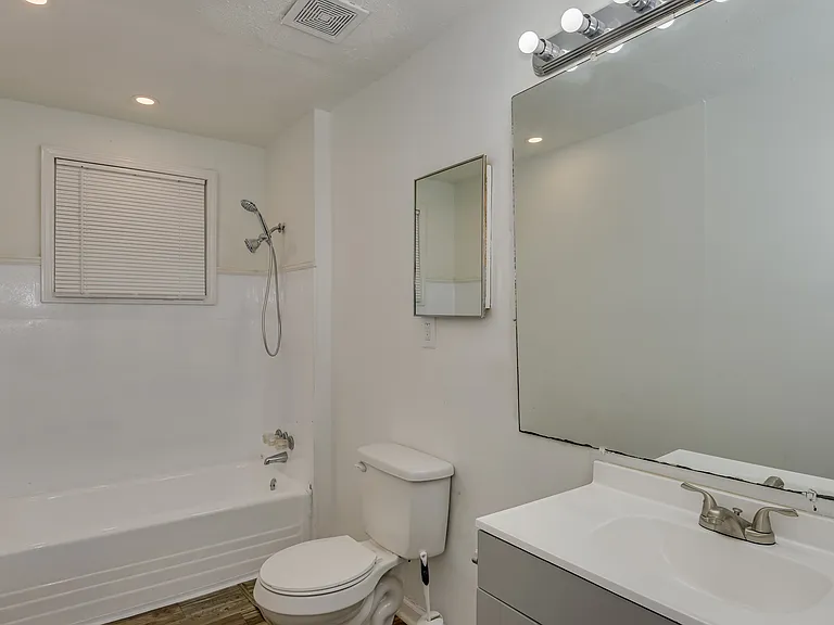 462 Morgan St NW — Photo 6