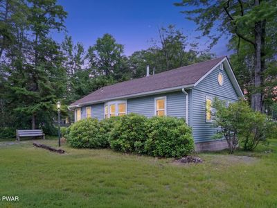 102 Flos Mar Dr, Greentown, PA, 18426