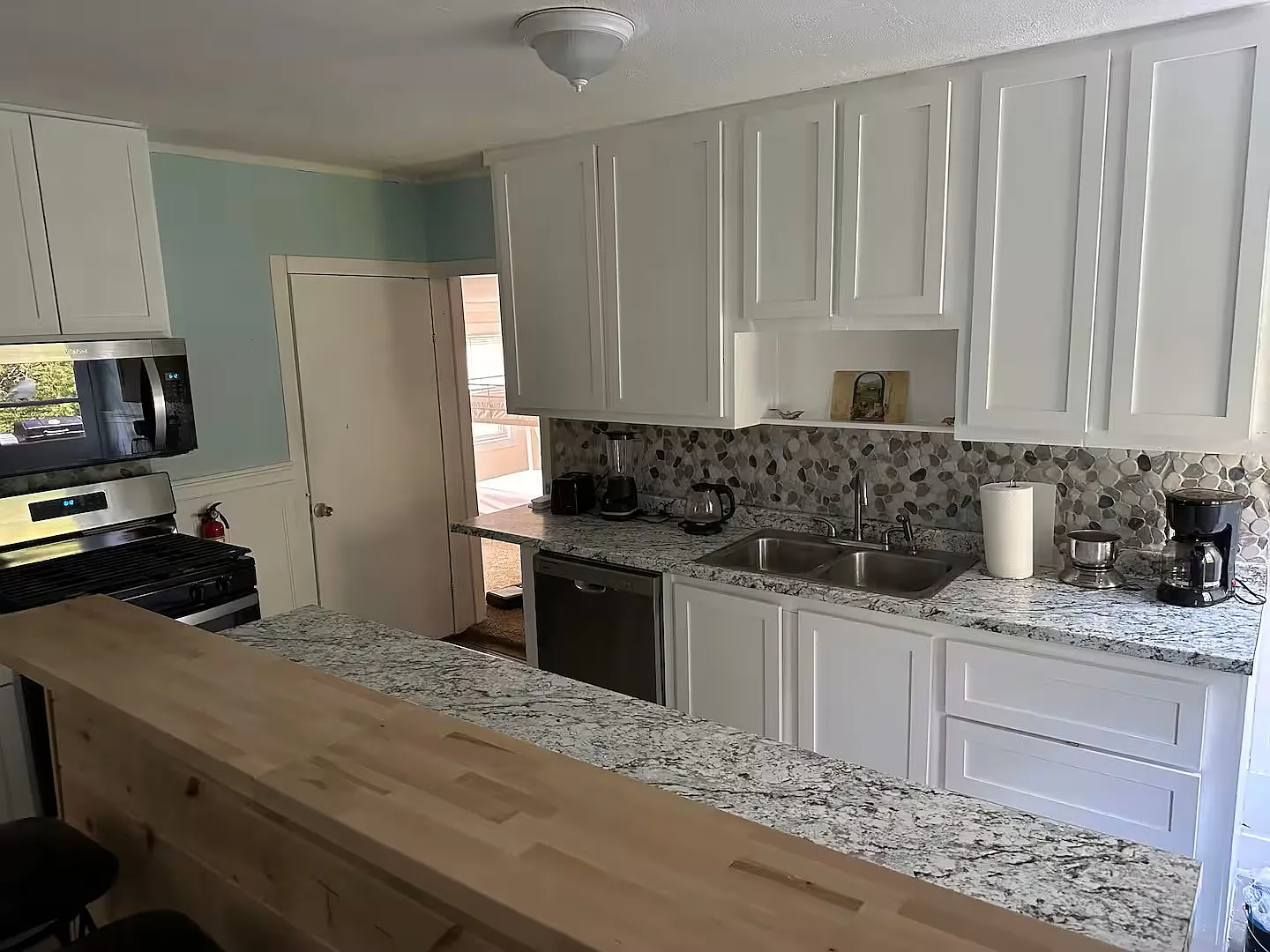 384 Parker Farm Road — Photo 4