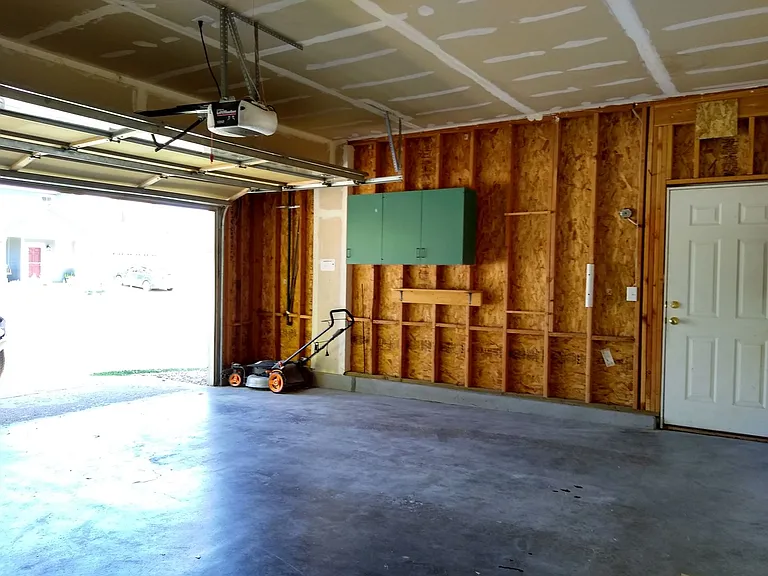 340 Andrew Dr — Photo 20