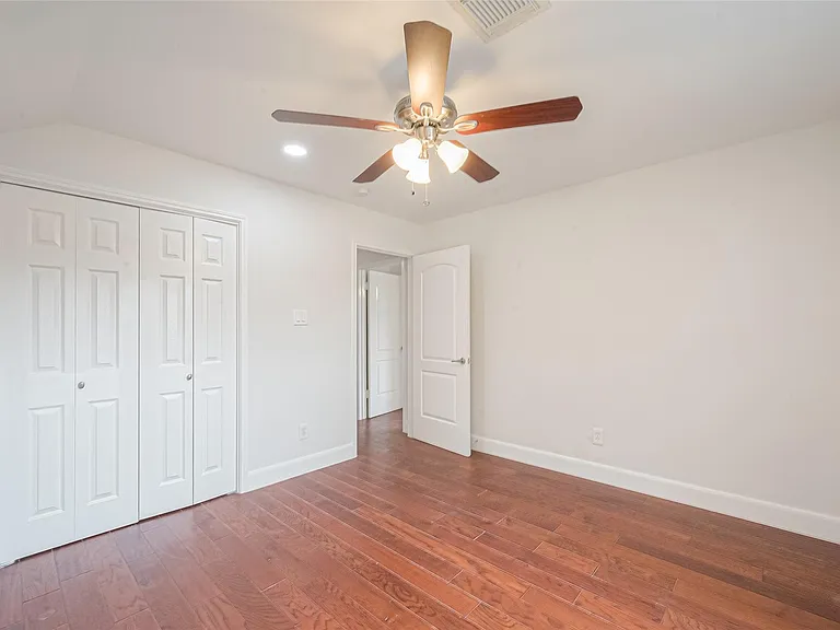 12127 Carriage Hill Dr — Photo 11