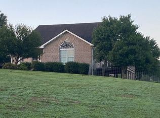 193 Long Rd, Charlotte, TN 37036