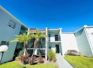 2850 Somerset Park Dr APT 201, Tampa, FL 33613