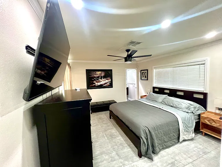 2250 S Bobolink Ln — Photo 19