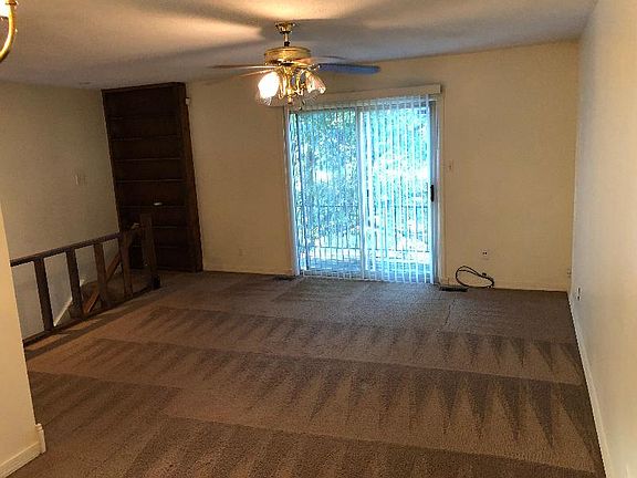 3rd image of 3227 Lupine Dr