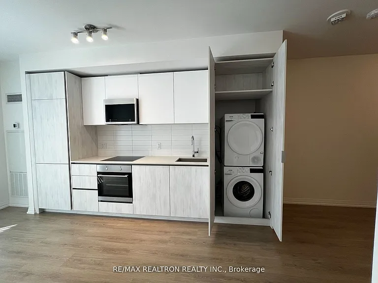8 Widmer St #1210 — Photo 5