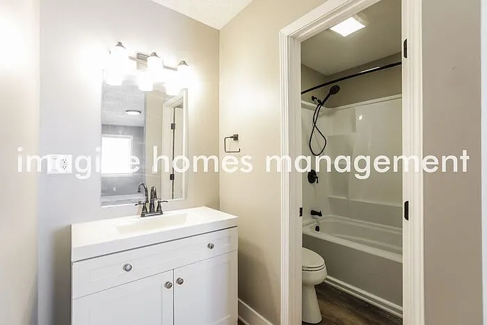 5620 N Quincy Ave — Photo 14