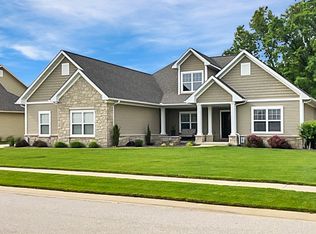 712 Thoreau Dr, O Fallon, IL 62269