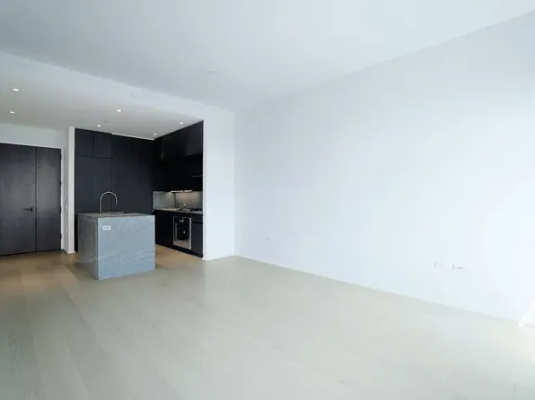 130 William Street image 5 of 18