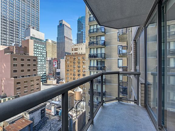 5th image of 235 W 48th St APT 15M