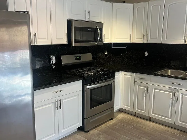 2318 Waterside Dr — Photo 10
